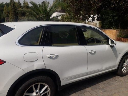 Used 2015 Cayenne Diesel Platinum Edition  for sale in New Delhi