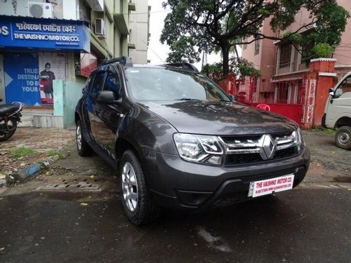 Used 2017 Duster 1.5 Petrol RXE  for sale in Kolkata