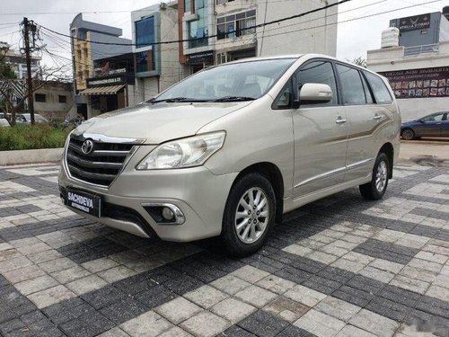 Used 2014 Innova 2.5 Z Diesel 7 Seater  for sale in Indore