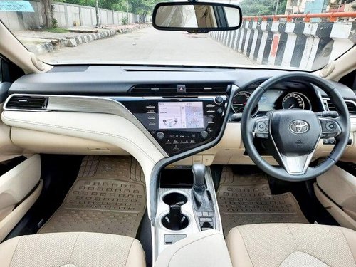 Used 2020 Camry Hybrid 2.5  for sale in New Delhi