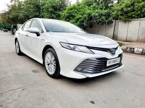 Used 2020 Camry Hybrid 2.5  for sale in New Delhi