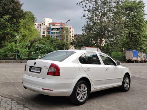 Used 2013 Laura Ambiente 2.0 TDI CR AT  for sale in Thane-9