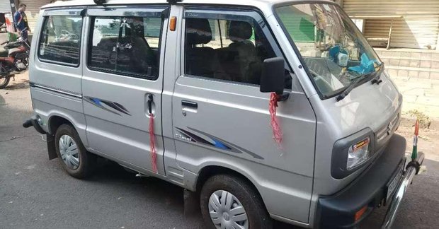 maruti suzuki omni showroom near me