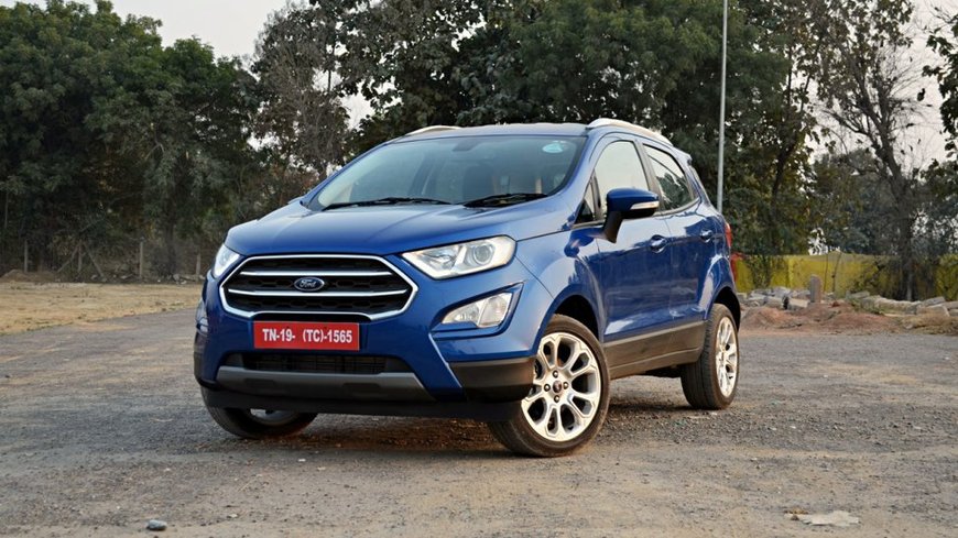 2017 Ford EcoSport petrol AT blue front angle