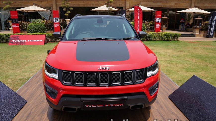 2019 Jeep Compass Trailhawk red front