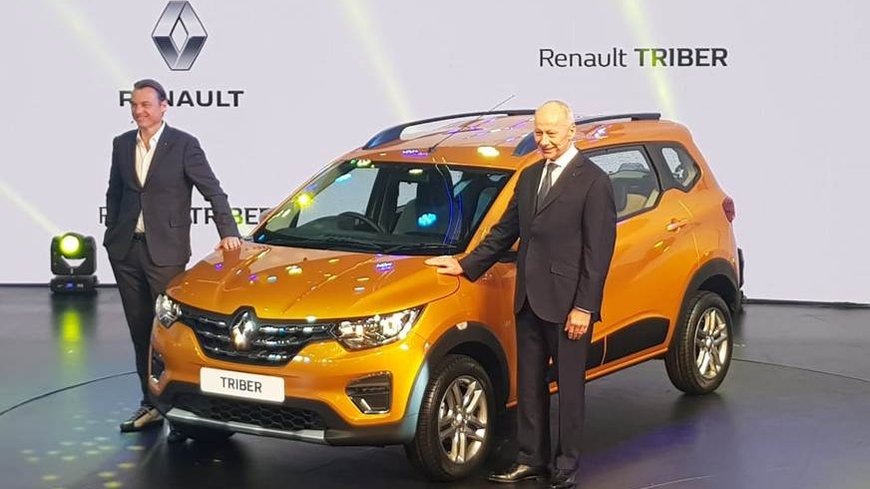 2019 Renault Triber yellow front angle
