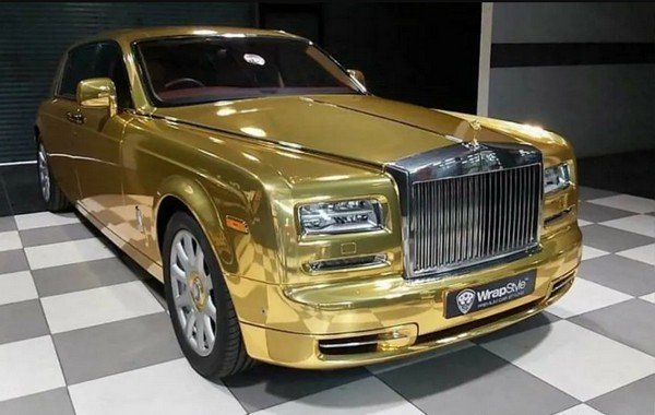 Rs 25,000 Is All You Need To Hire This Gold Rolls Royce Phantom